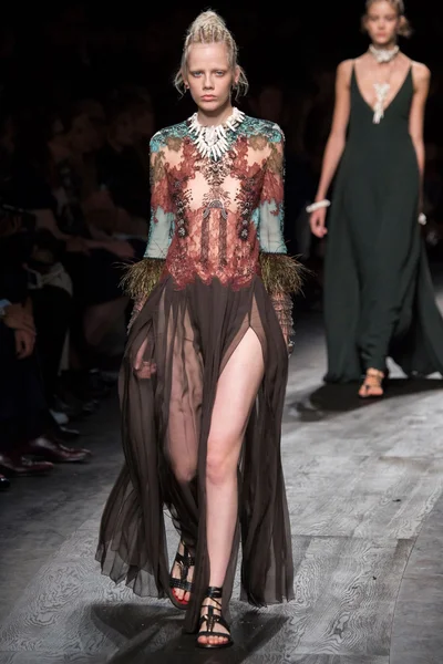 Look 69